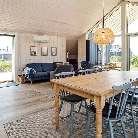 8 Person In Harboore-by Traum Harboør